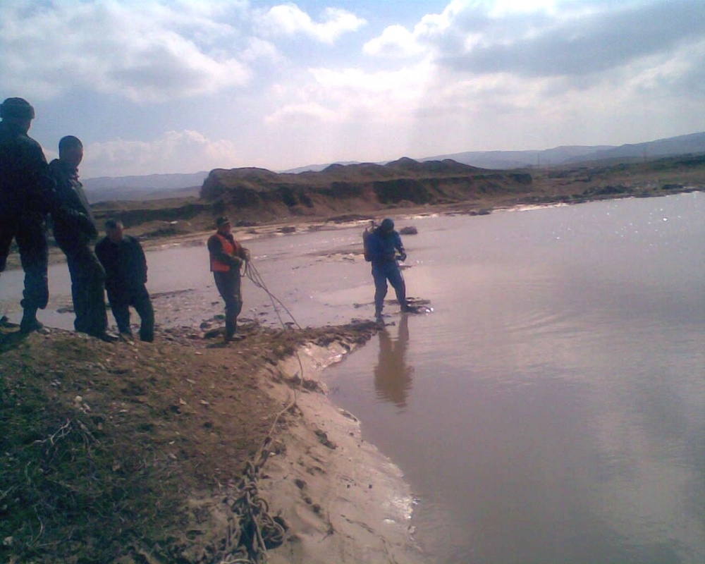 Поиски тела ведутся силами водно-спасательной службы ДЧС