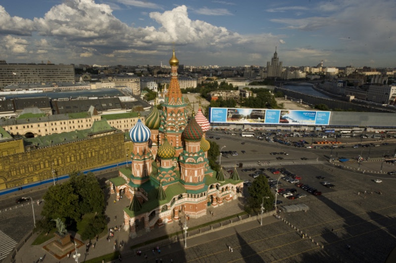 Москва, вид на храм Покрова Божией Матери (собор Василия Блаженного) и Васильевский спуск. Фото ©РИА НОВОСТИ