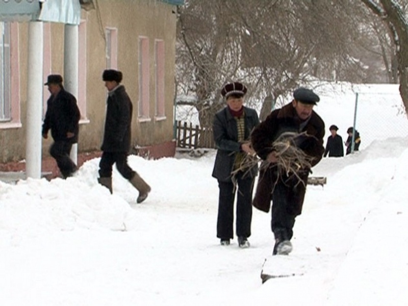 Фото с сайта otyrar-tv.kz