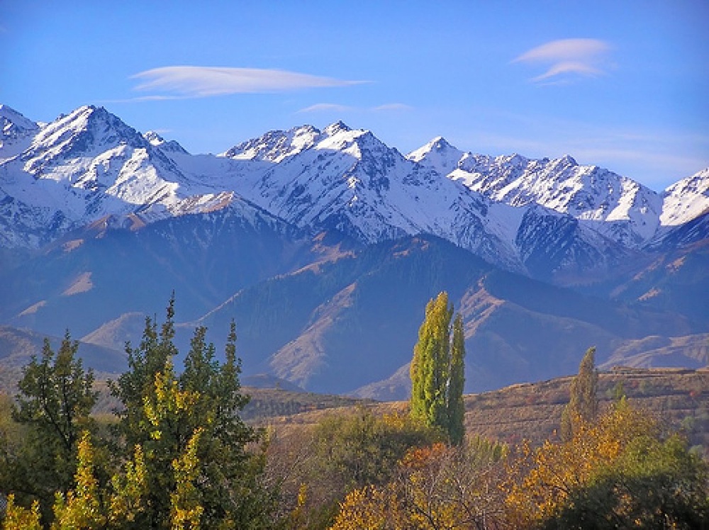 Горы Заилийского Алатау. Фото с сайта blogspot.com