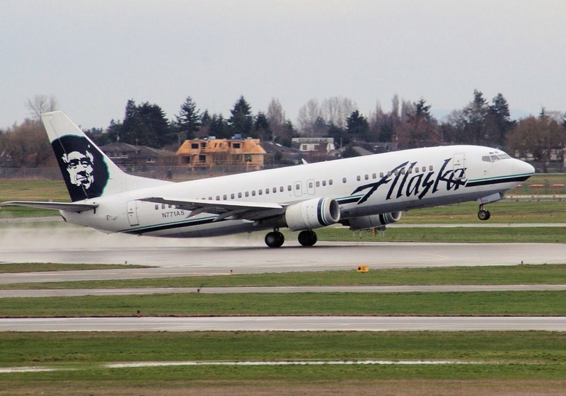 Самолет авиакомпании Alaska Airlines