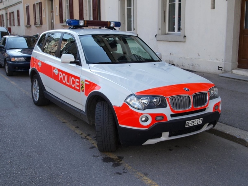 Автомобиль полиции в Швейцарии. Фото: police-car-photos.com