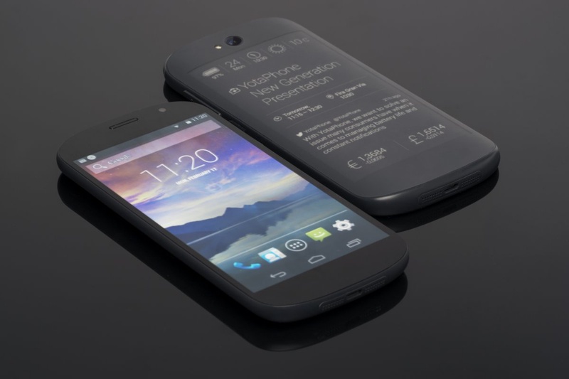 YotaPhone 2 получил округлую форму. © mobilegeeks.de