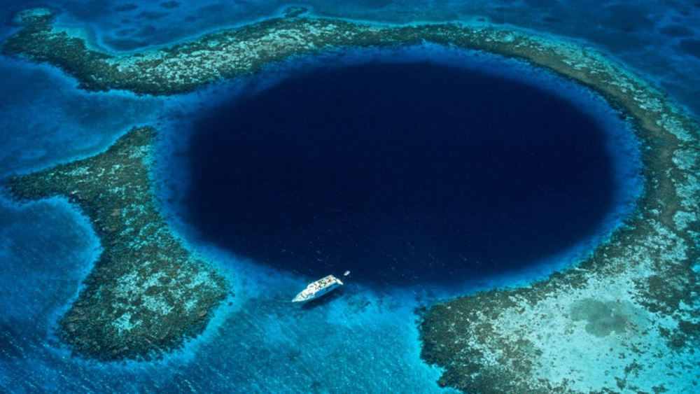 Большая голубая дыра. © belize.com