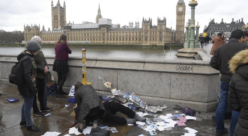 На месте теракта в Лондоне ©Reuters