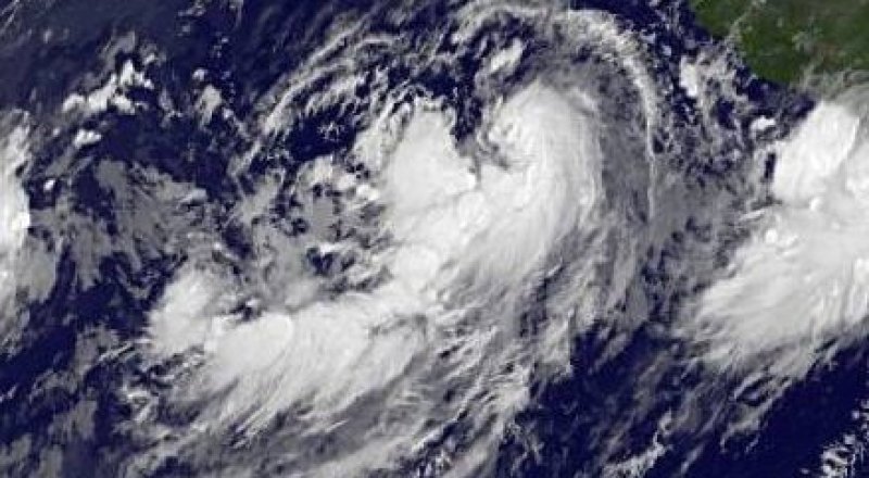 Facebook.com/NOAA NWS National Hurricane Center