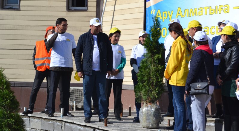 Фото пресс-службы Алматинского городского филиала партии "Нұр Отан"