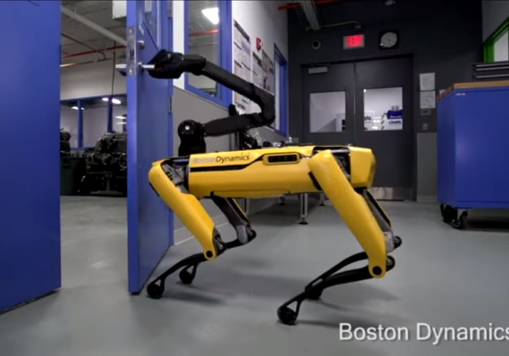 SpotMini. Кадр из видео Boston Dynamics 